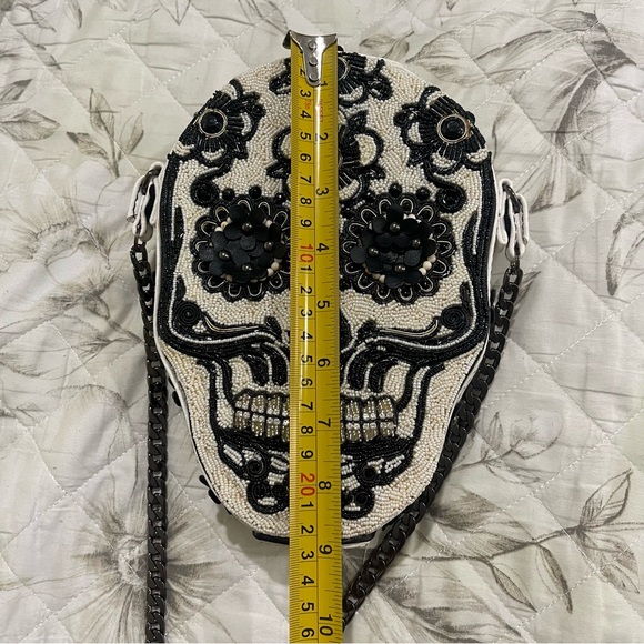 Mary Frances White and Red Floral Crossbody Bag - Picture 8 of 9